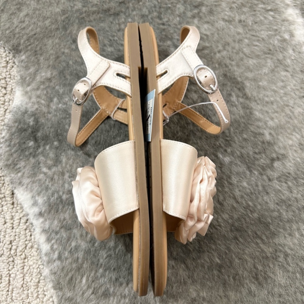 NWT Cat & Jack Rosette Sandals - Picture 7 of 10